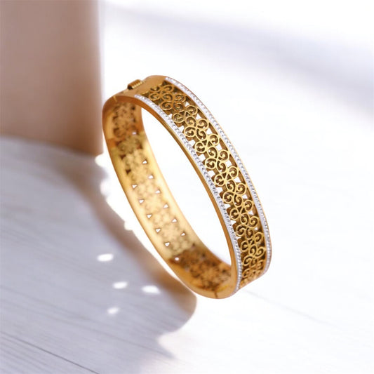 SS Bangle